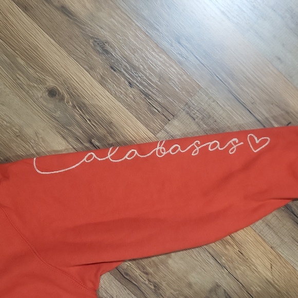 KENDALL & KYLE Orange Emroidered Sleeve Oversized Cropped Fleece Sweatshirt - Picture 5 of 13